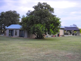 Dinokeng Game Reserve Accommodation at Leeuwdraai Safaris | Viya