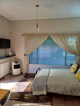 Fichardt Park Accommodation at Rest @ Blake | Viya