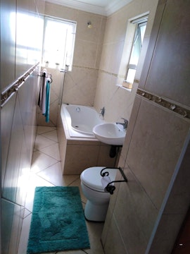 Sarah Baartman District Accommodation at Oceanview 1 Flat | Viya