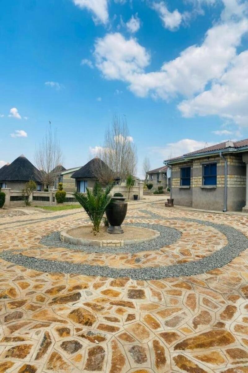 Seqonoka Villa Accommodation image no 2 of 11