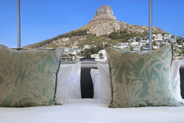 Cape Town Accommodation at Seacliffe 502 | Viya
