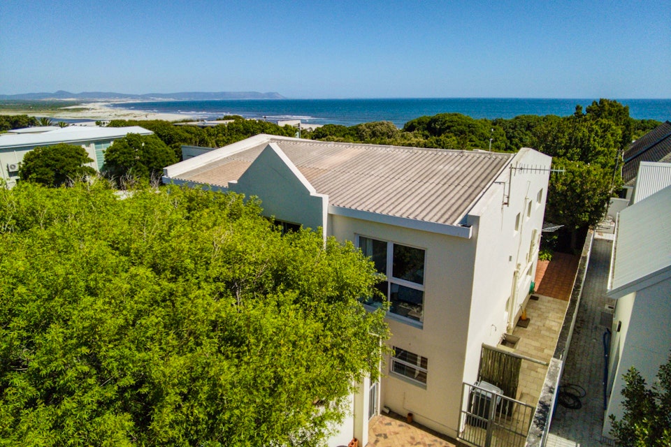 Hermanus Accommodation at  | Viya