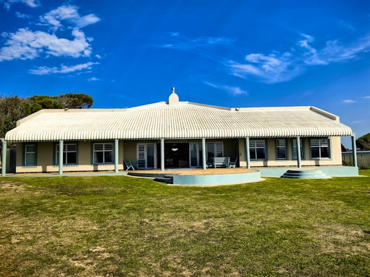 Jeffreys Bay Accommodation at  | Viya