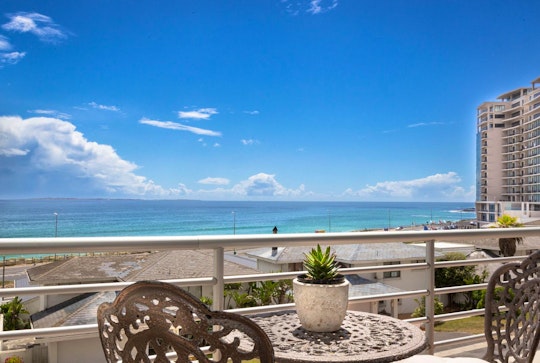 Bloubergstrand Accommodation at  | Viya