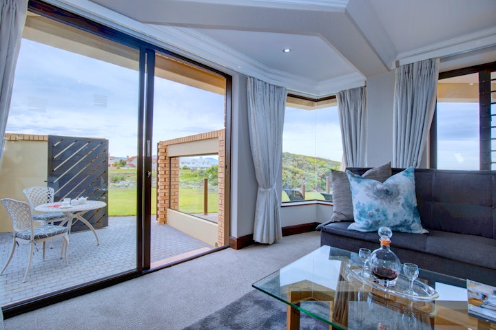 Mossel Bay Accommodation at African Oceans Manor on the Beach | Viya