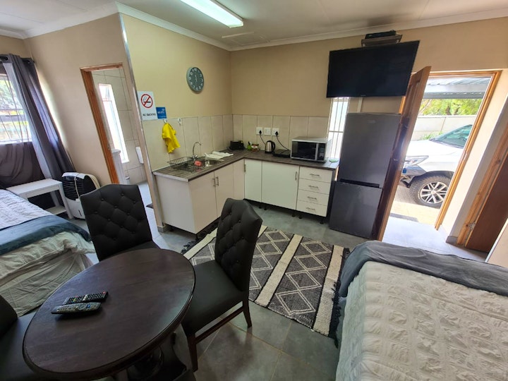 Free State Accommodation at Kukama Oornagverblyf | Viya