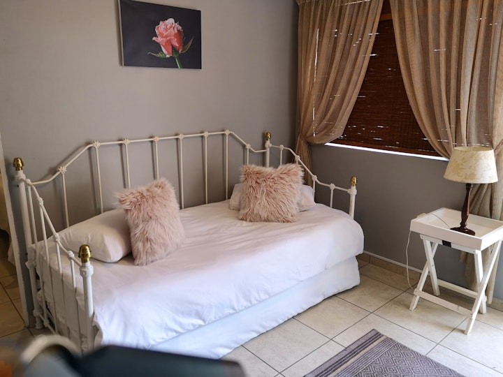 Northern Suburbs Accommodation at Smithland Guest Apartments | Viya