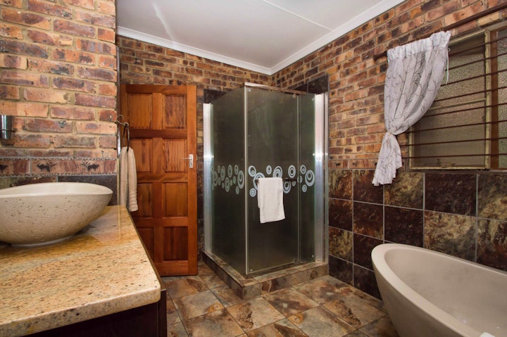 Cradle Of Humankind Accommodation at Idwala Le Ingwe Lodge | Viya