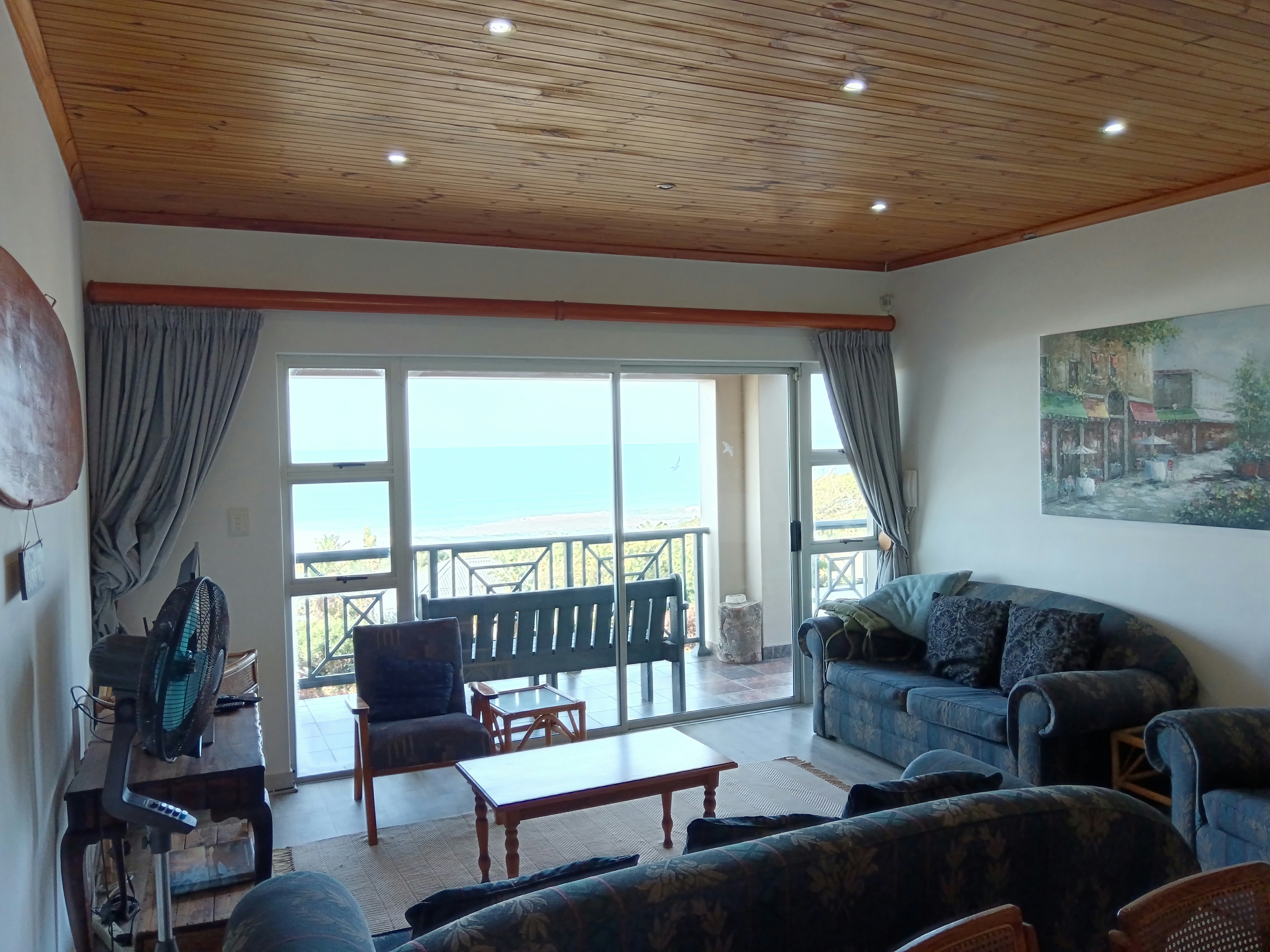 Cheers! 2-Bedroom Ocean View Apartment image no 38 of 39