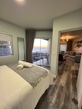 Bloubergstrand Accommodation at The Beached Whale @ Sunset on Hill | Viya