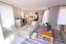 Cape Town Accommodation at Mountain and Sea | Viya