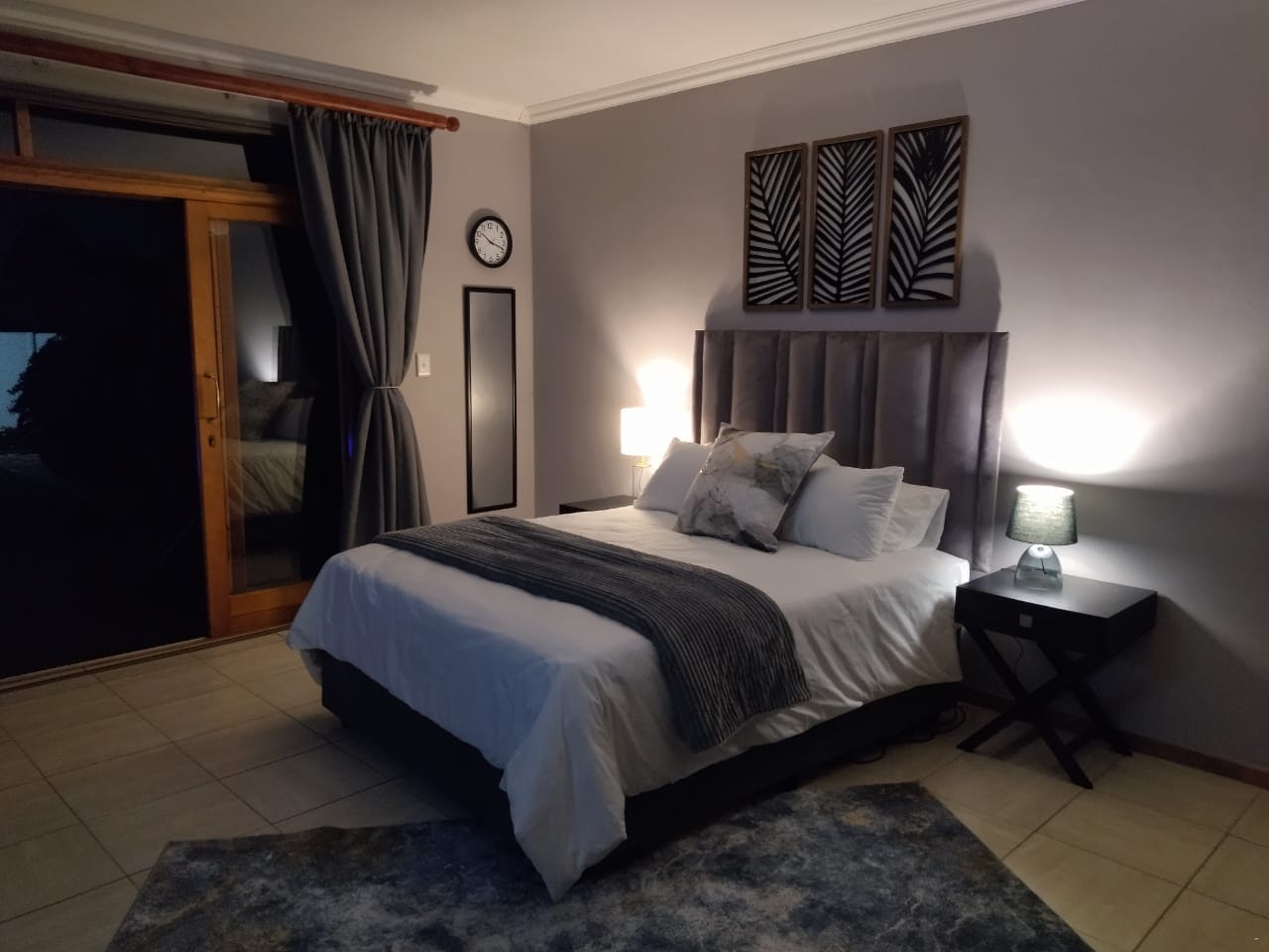 Waterkloof Glen Guesthouse | LekkeSlaap