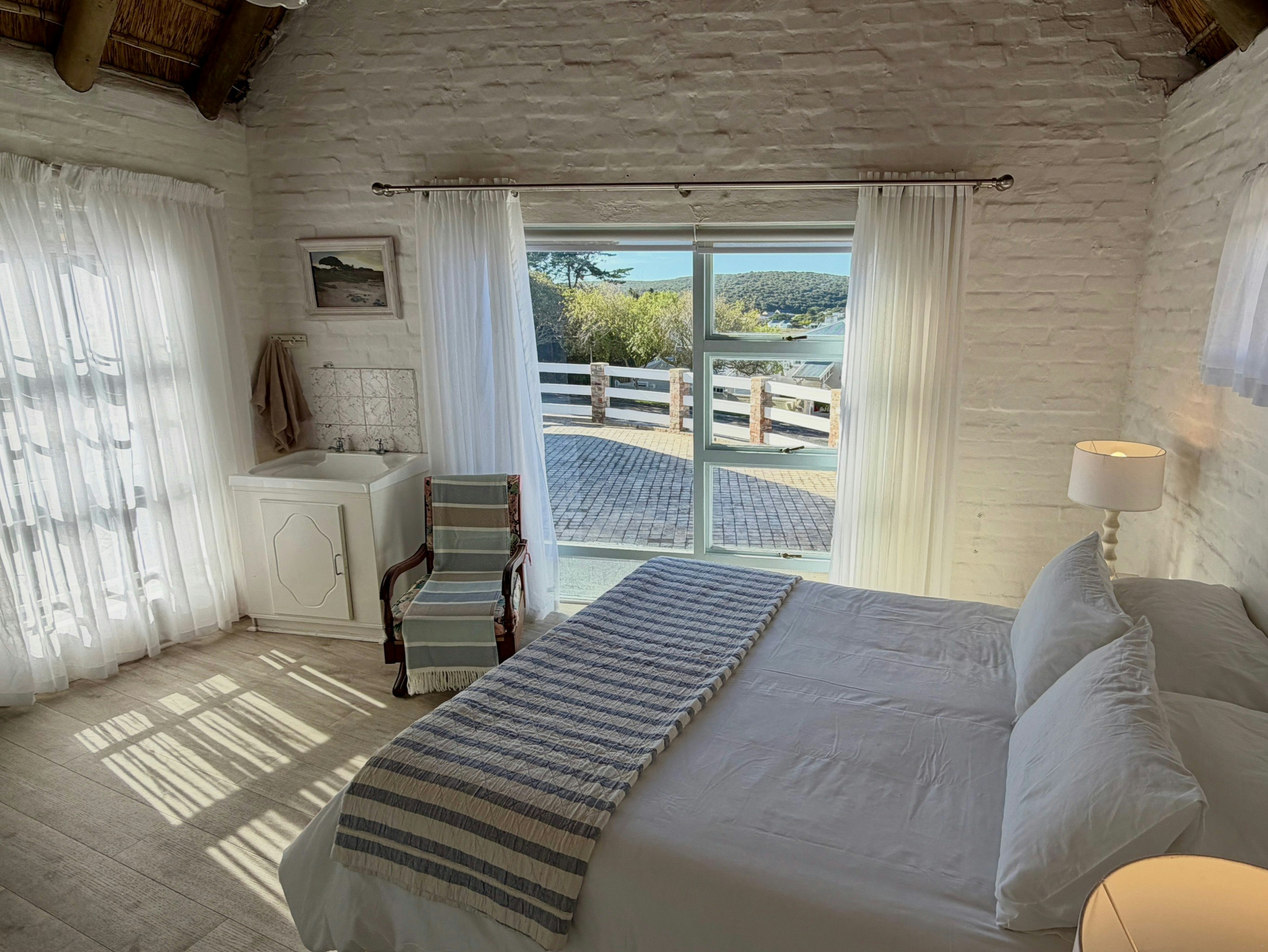 Stilbaai Family Holiday Home image no 11 of 21