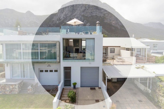 Hermanus Accommodation at  | Viya