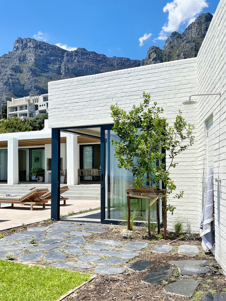 Cape Town Accommodation at Living next door to Alice | Viya