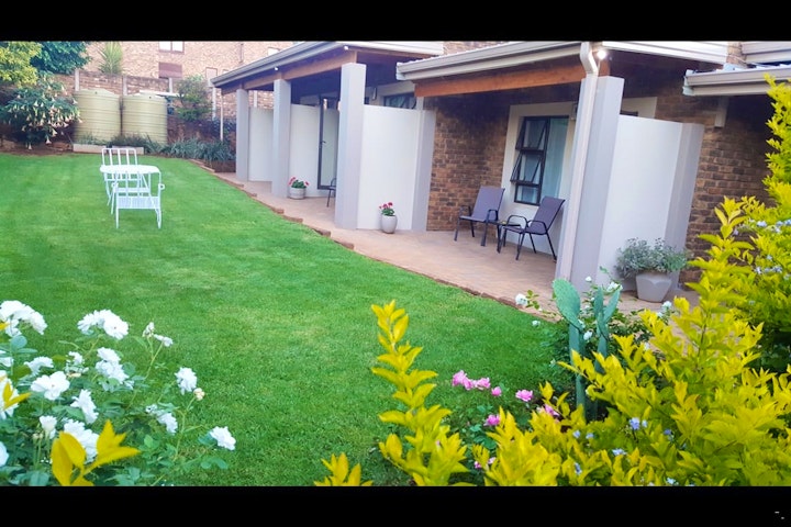 Pretoria East Accommodation at Sunbird Garden Cottage | Viya