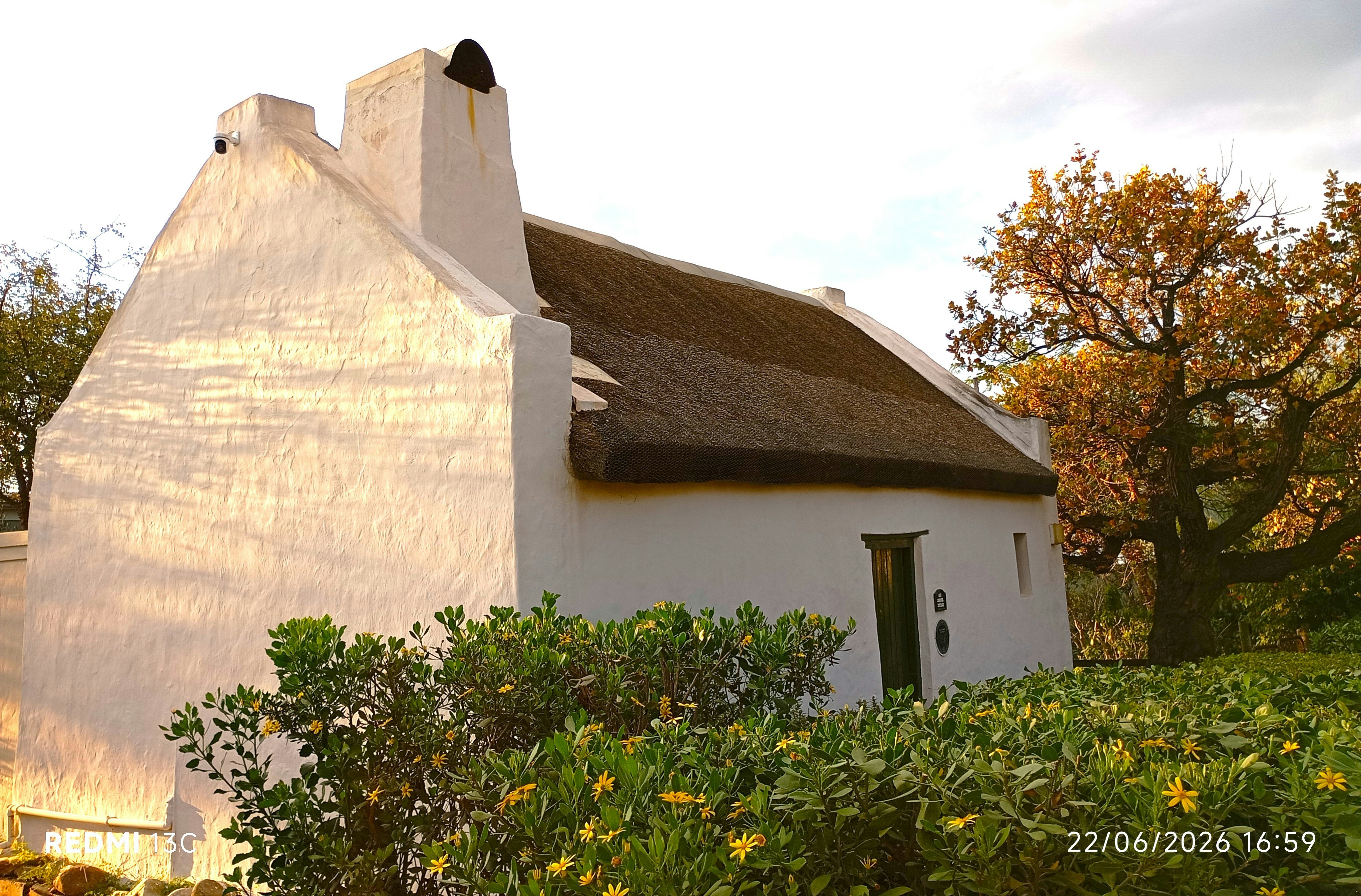 Old Corner Cottage image no 1 of 16