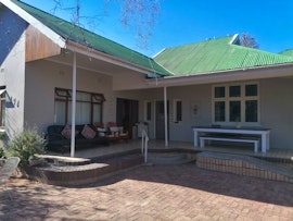 Garden Route Accommodation at Villa de Karoo Guest House | Viya