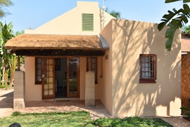 Mapungubwe National Park Accommodation at Golf View Guest House | Viya