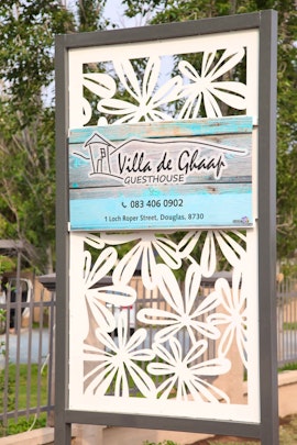 Karoo Accommodation at Villa de Ghaap Guesthouse | Viya