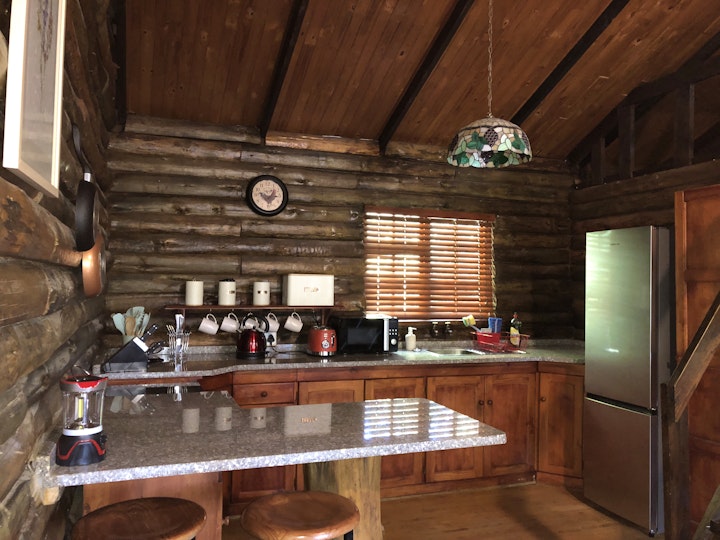 Lowveld Accommodation at The Log Cabin | Viya