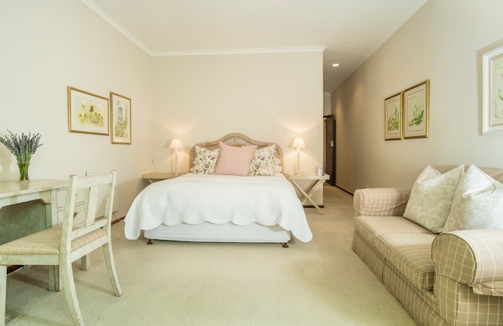 Southern Suburbs Accommodation at Hidden Way Self-catering Cottage | Viya