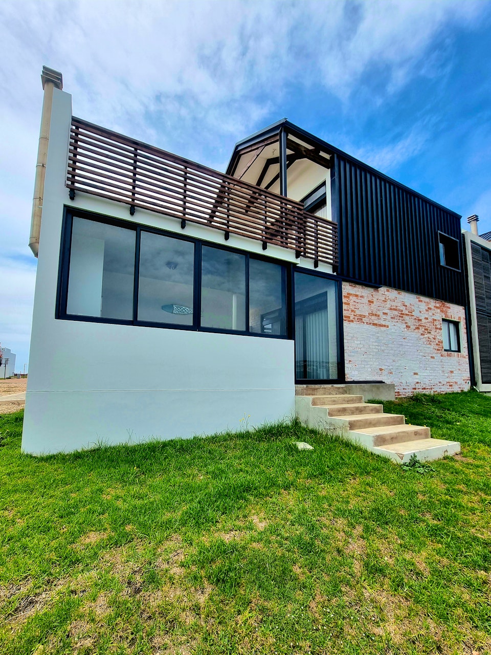 Jeffreys Bay Accommodation at  | Viya