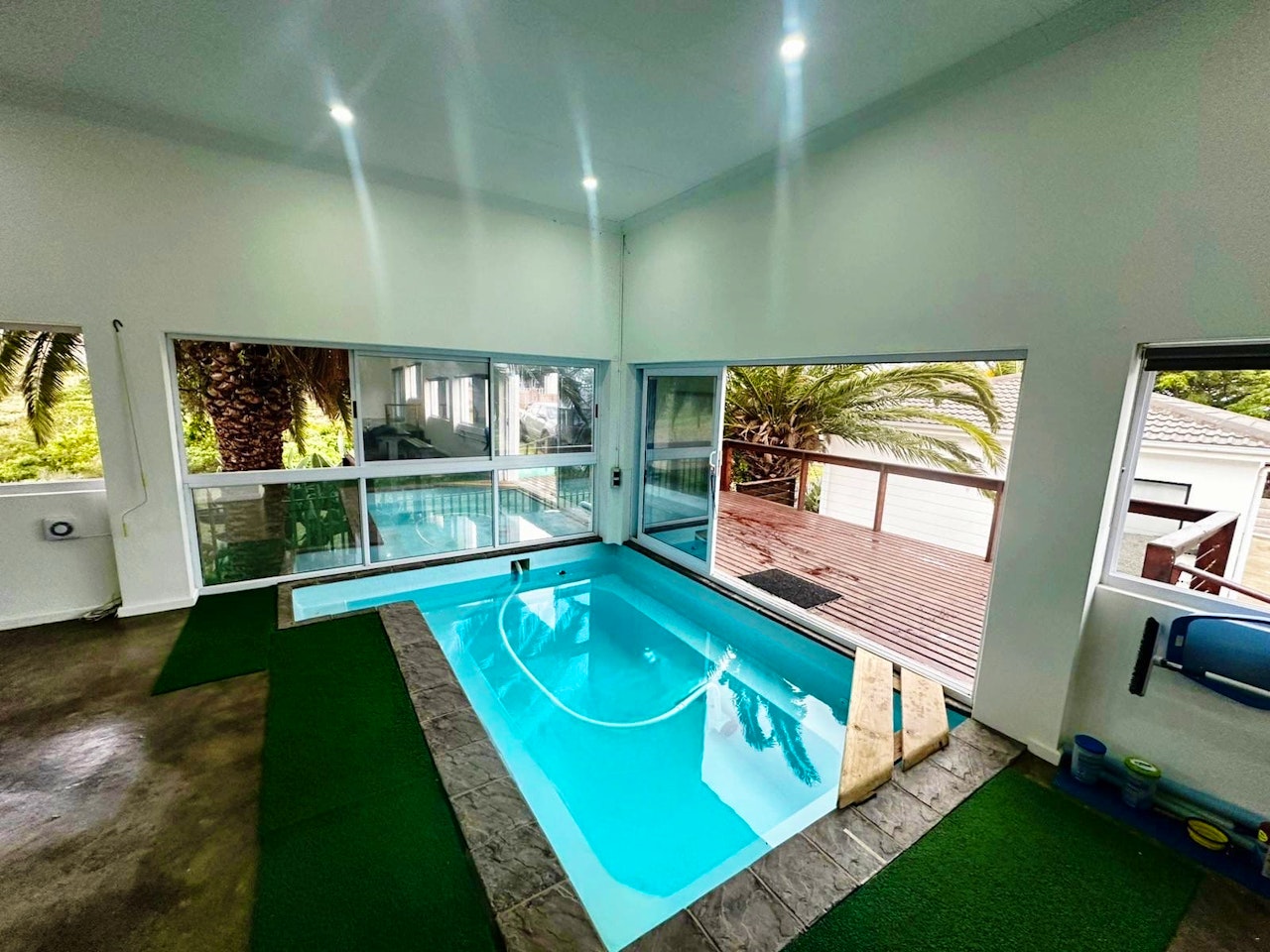 Jeffreys Bay Accommodation at  | Viya