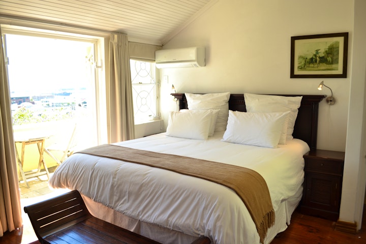 Cape Town Accommodation at 4 Bayview Terrace | Viya