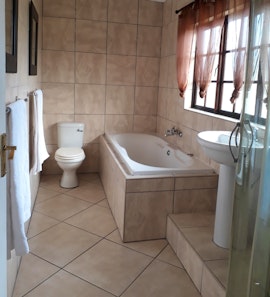 Gansbaai Accommodation at Mountain View Holiday Home | Viya