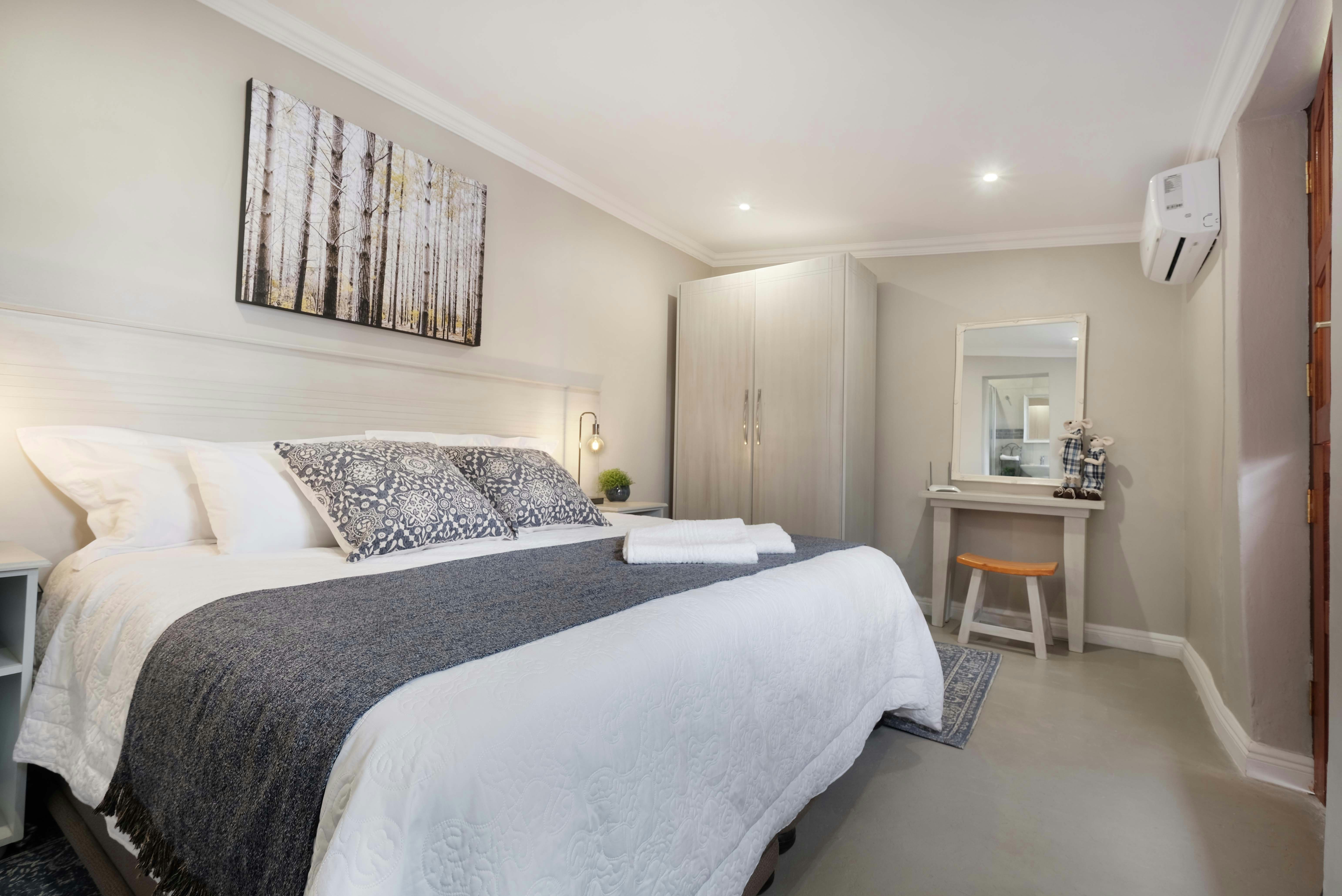 Adderley House Guest LekkeSlaap