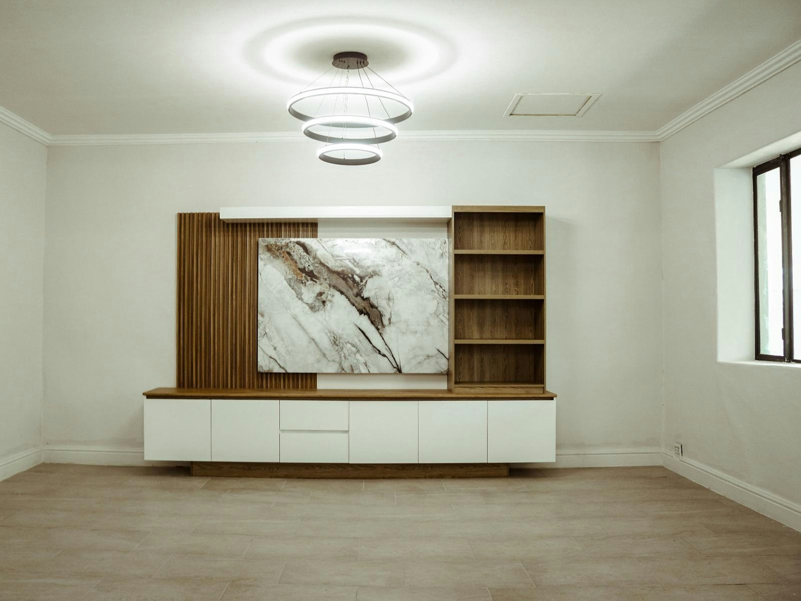 Railway Hotel image no 3 of 12