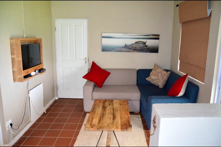 Eastern Cape Accommodation at Cannon Rocks Beach Suites | Viya