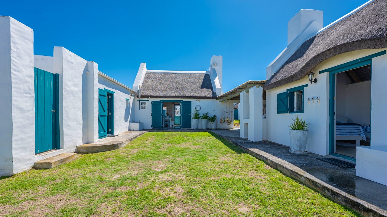 Struisbaai Accommodation at  | Viya