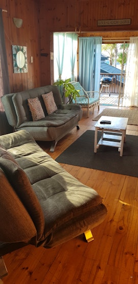 Margate Accommodation at The Sea Cabin | Viya