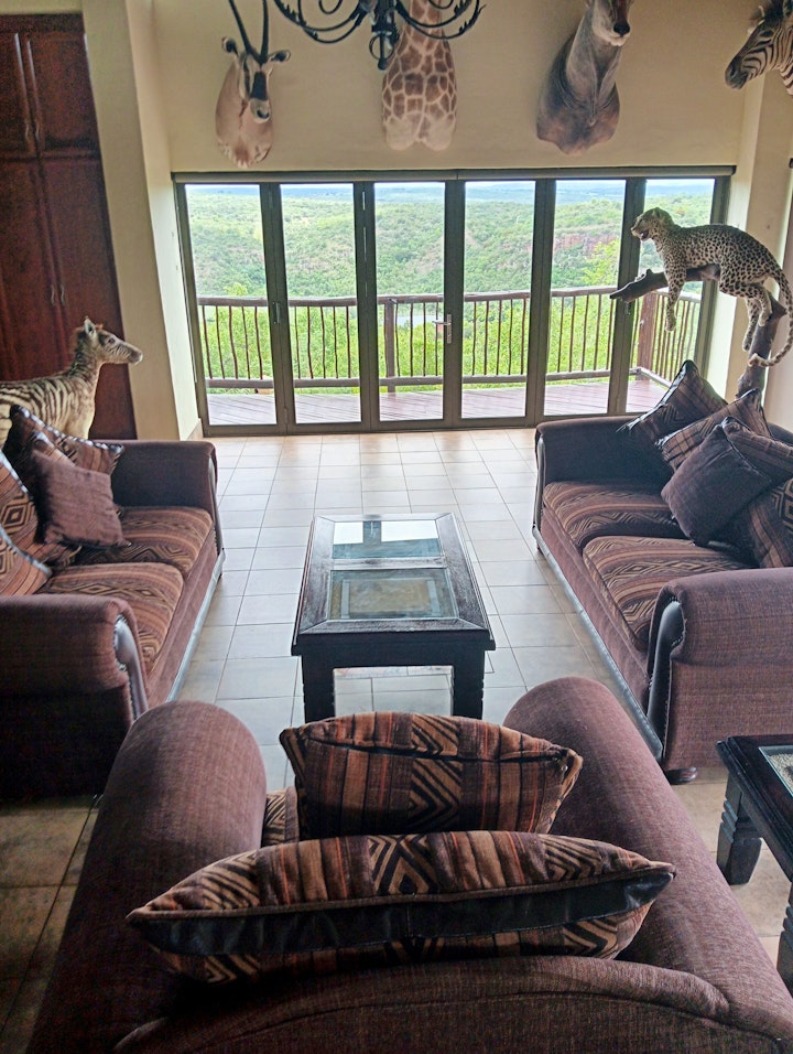 Limpopo Accommodation at Leopardsrock Bush Villa | Viya