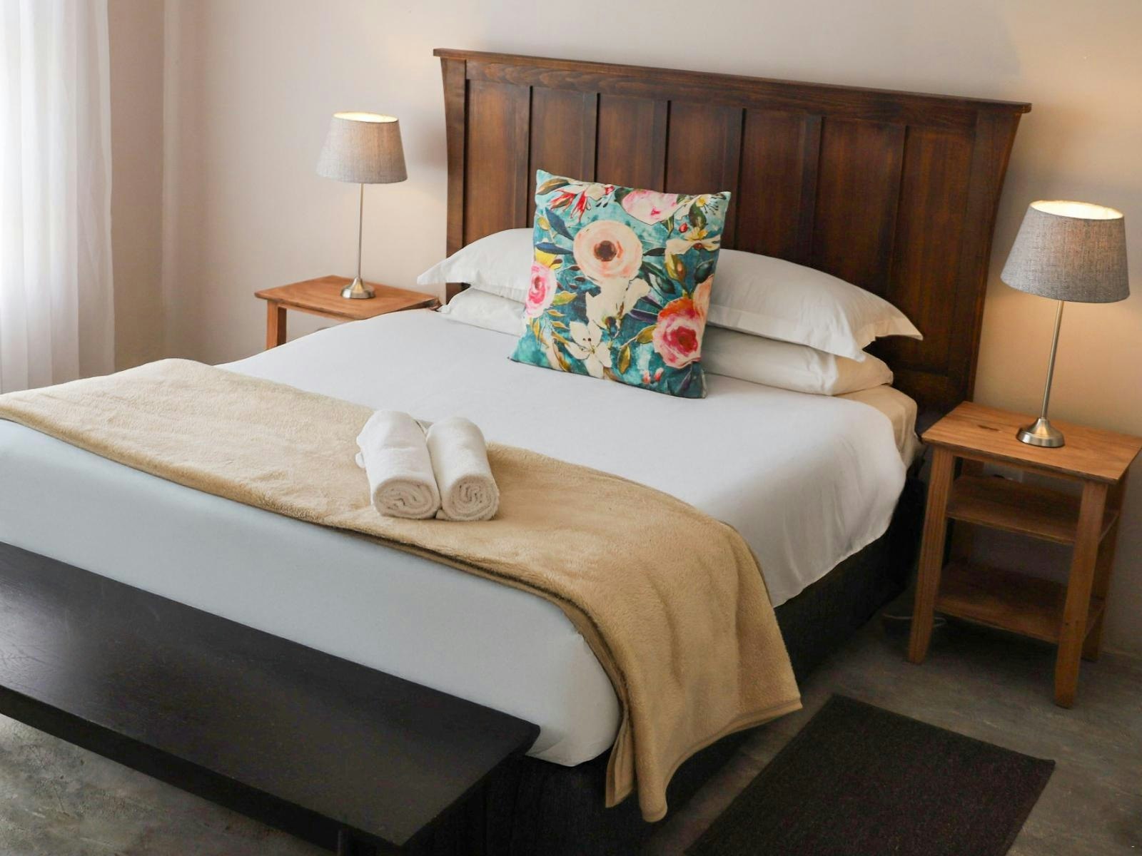 Modern Farm Stays 12 Swart Street image no 4 of 13