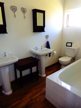 Hermanus Accommodation at  | Viya