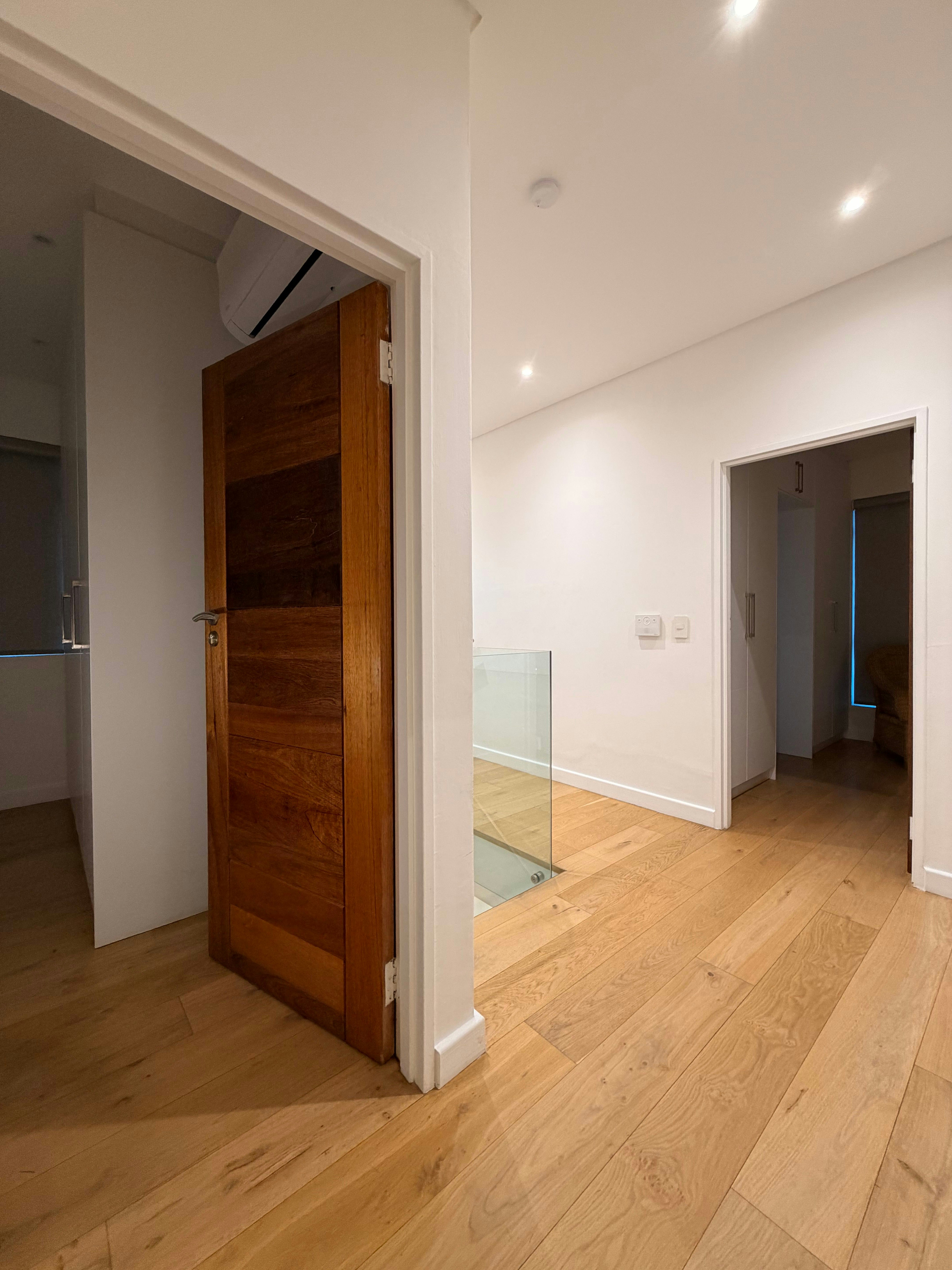 3 Bed 3 Bath Penthouse ICP606 image no 65 of 86