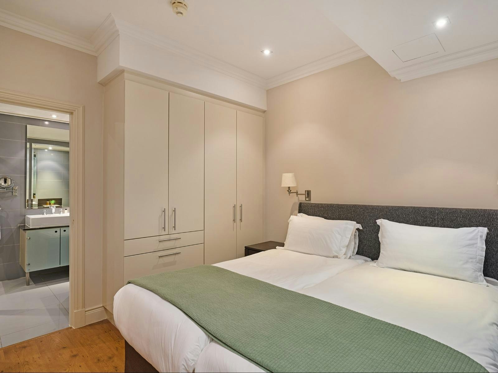 Cape Royale Apartment 802 image no 6 of 21
