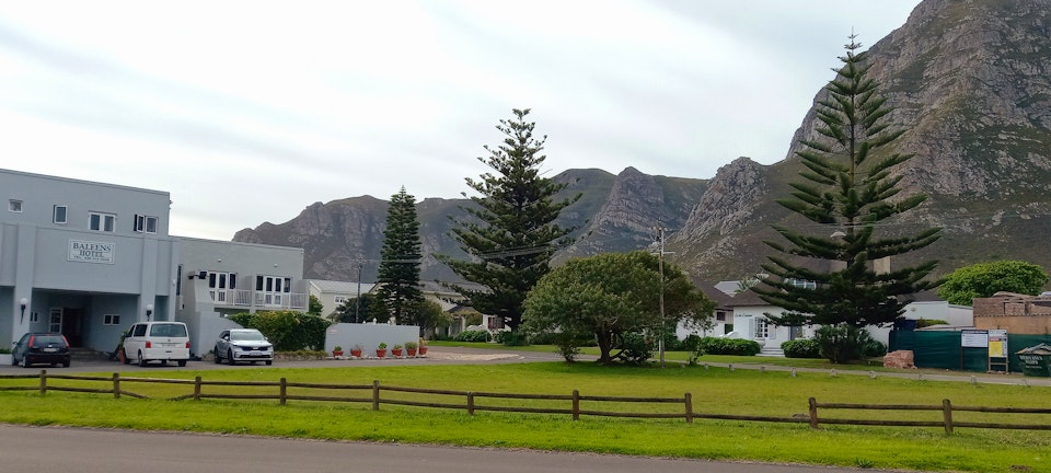 Hermanus Accommodation at  | Viya