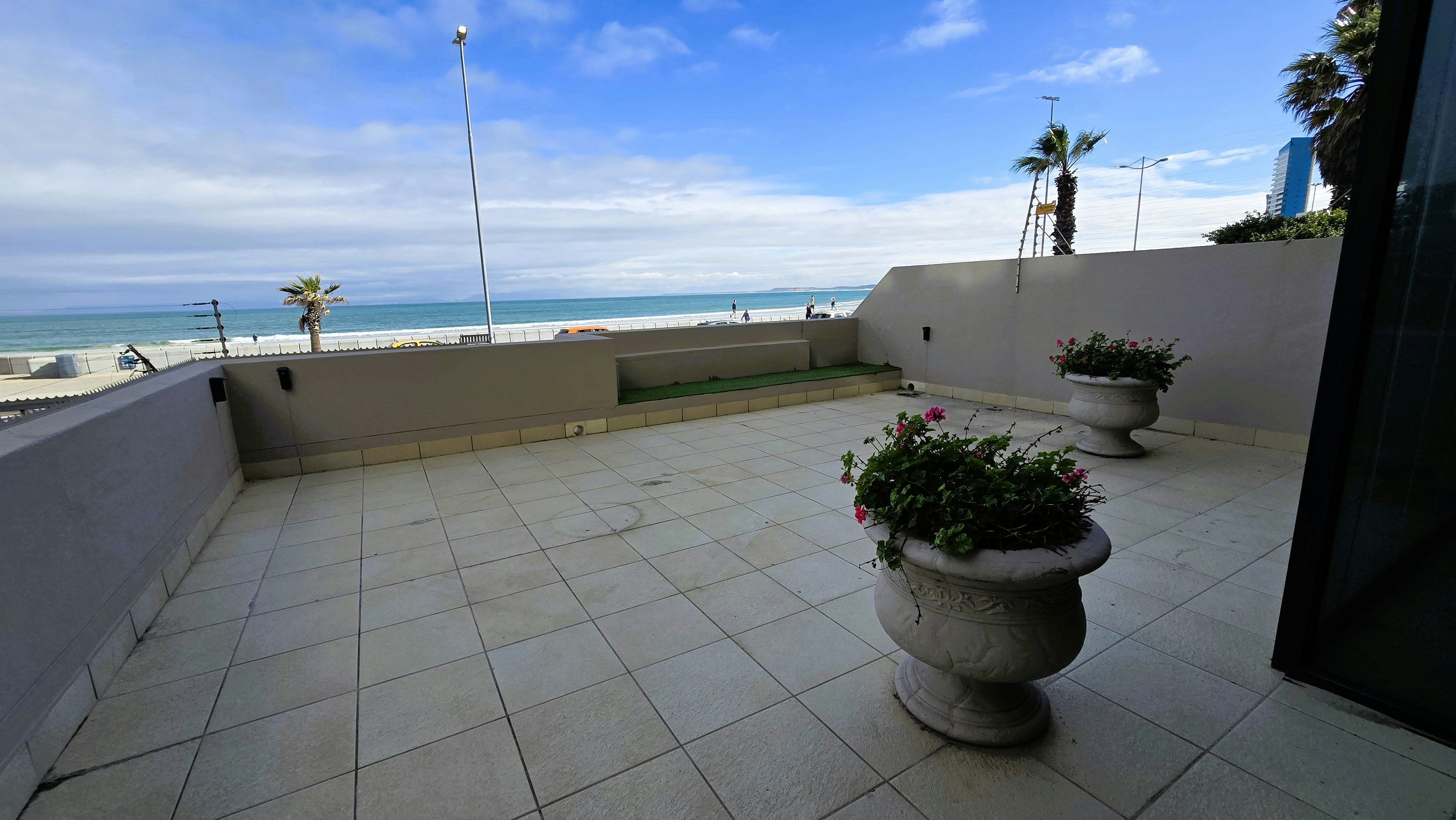 2 Tivoli Luxury Self Catering image no 4 of 24