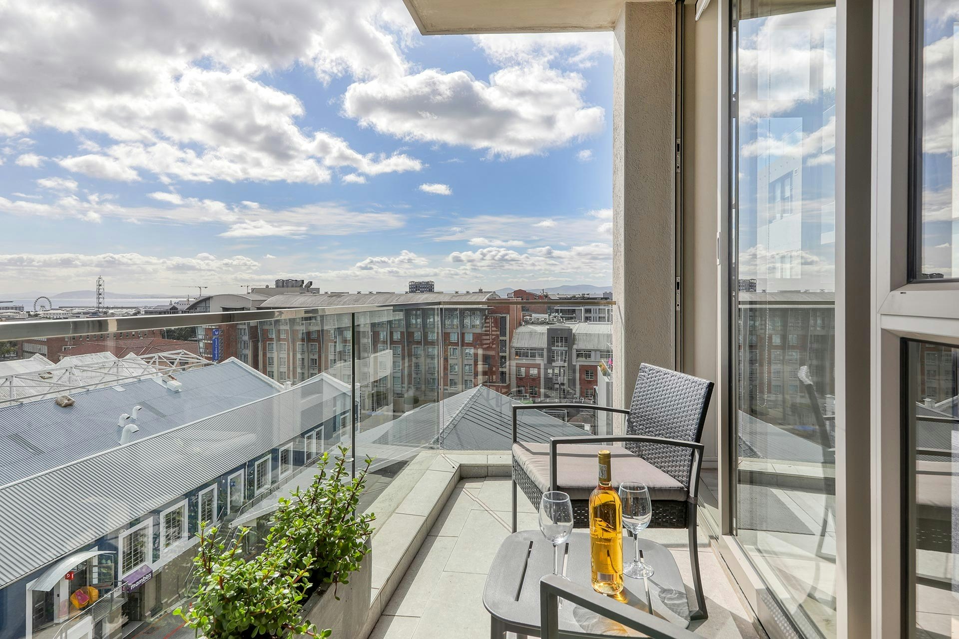 604 Luxury City View image no 1 of 16