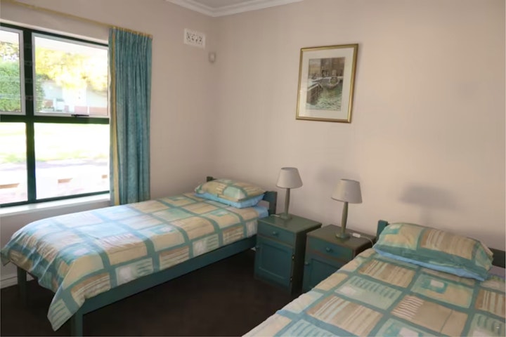 Southern Suburbs Accommodation at Constantia Cottage | Viya