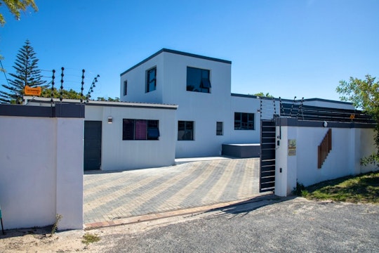 Bloubergstrand Accommodation at  | Viya