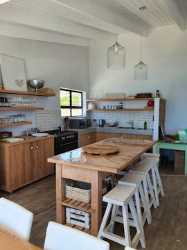 Gansbaai Accommodation at Shimmering Sea Cottage | Viya