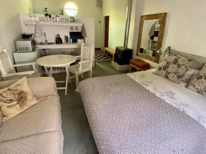 Overberg Accommodation at Plumtree Farm | Viya