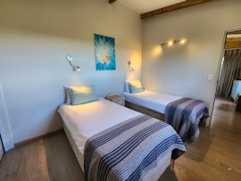 Garden Route Accommodation at Caracal Cottage | Viya