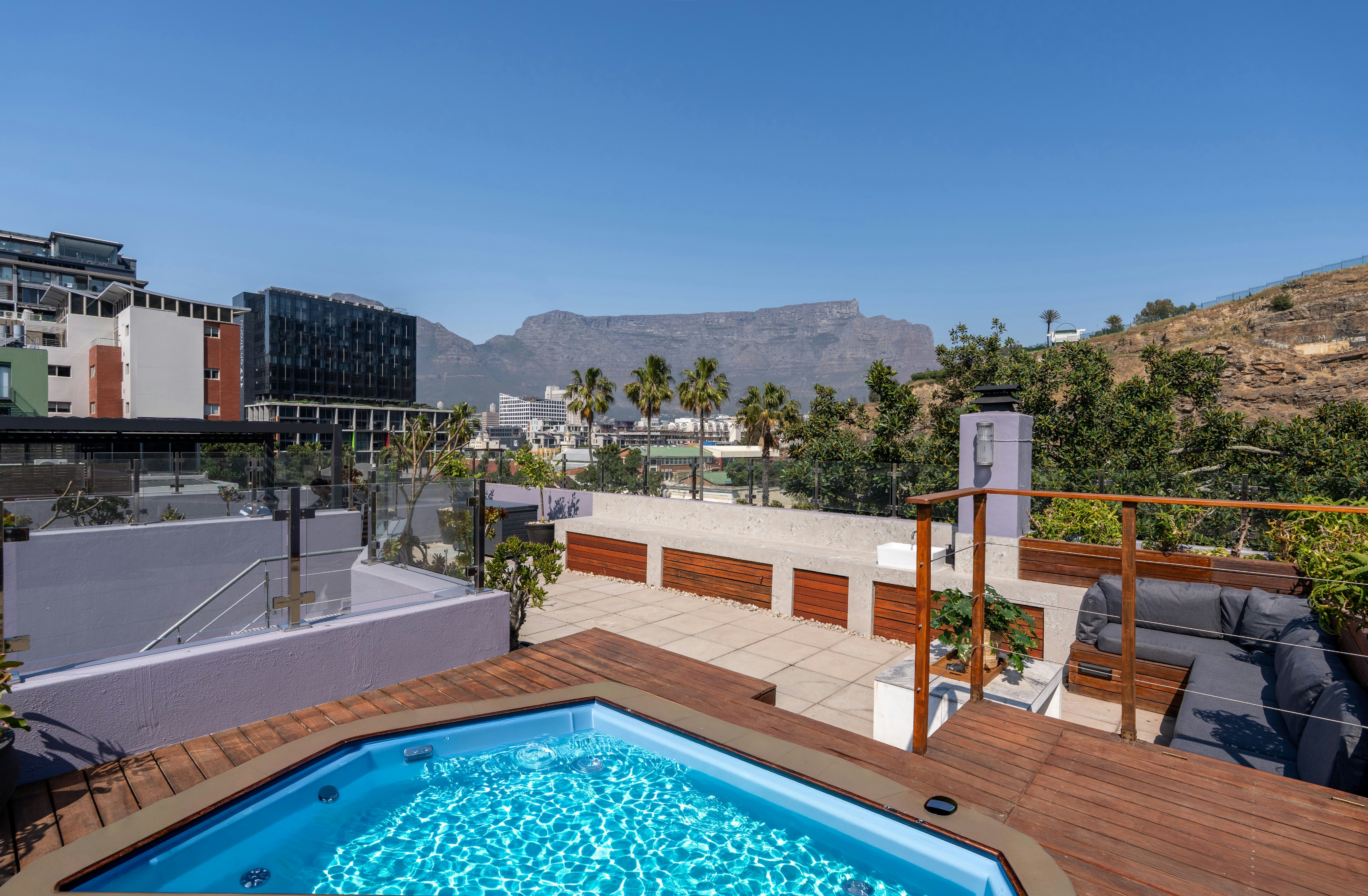 Casa Dias | Scenic Mountain Views | Unbeatable City Access image no 1 of 28