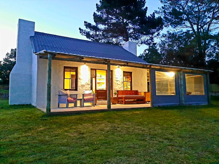 Overberg Accommodation at The Cottage and Cabins at Nuwejaarsrivier Farm | Viya